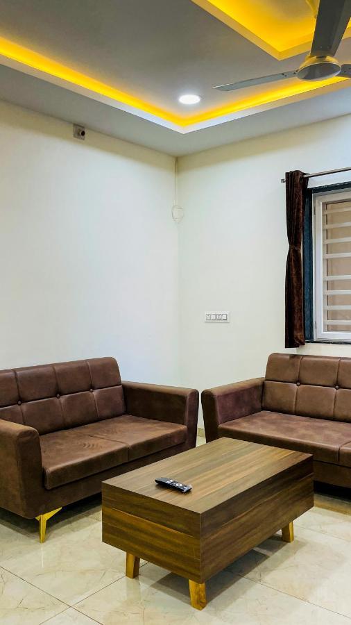 Luxurious 3 Bhk Villa In Bhuj - Shivani Homestay エクステリア 写真