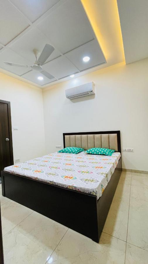 Luxurious 3 Bhk Villa In Bhuj - Shivani Homestay エクステリア 写真