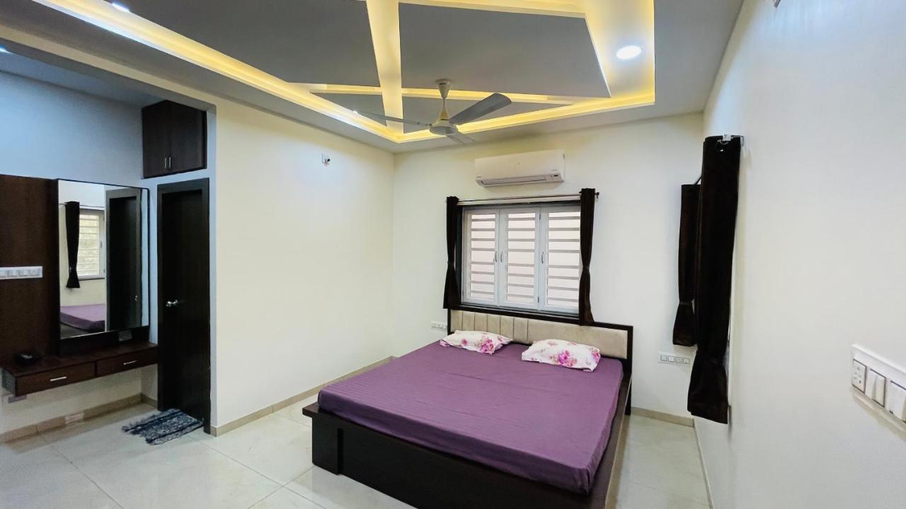 Luxurious 3 Bhk Villa In Bhuj - Shivani Homestay エクステリア 写真